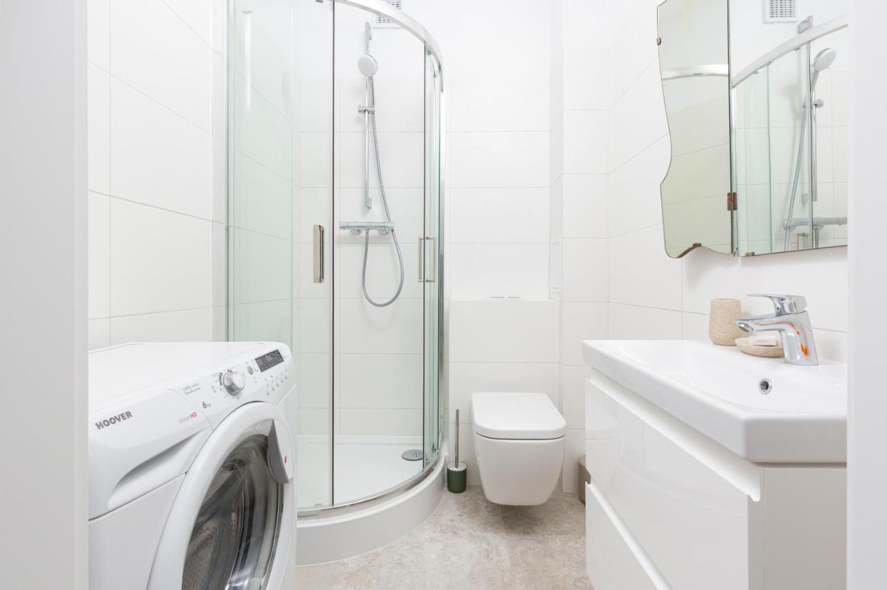 Apartment Warsaw Wiktorska By Noclegi Renters Eksteriør billede